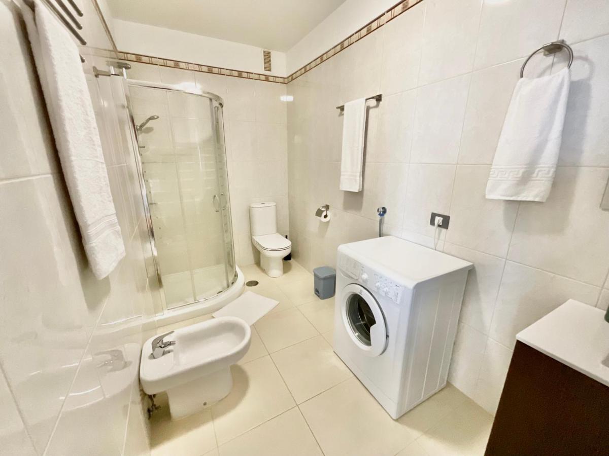 Chocolate Cream Apartment บาฮามาร์ ภายนอก รูปภาพ